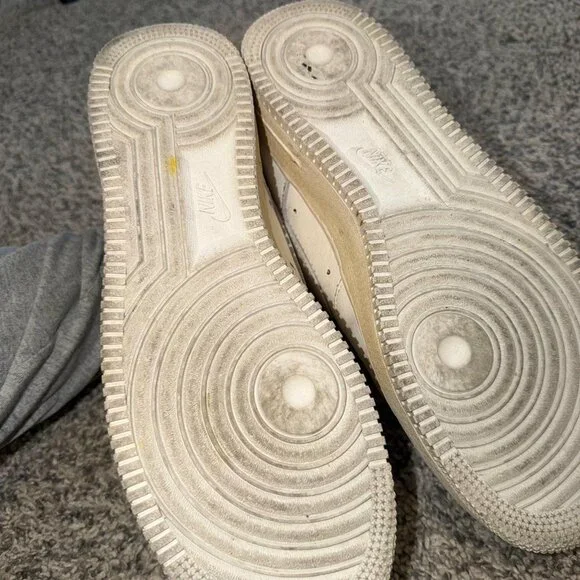Nike Air Force 1 Low Dirty Triple White SWOOSH Size 10.5 - Picture 8 of 9